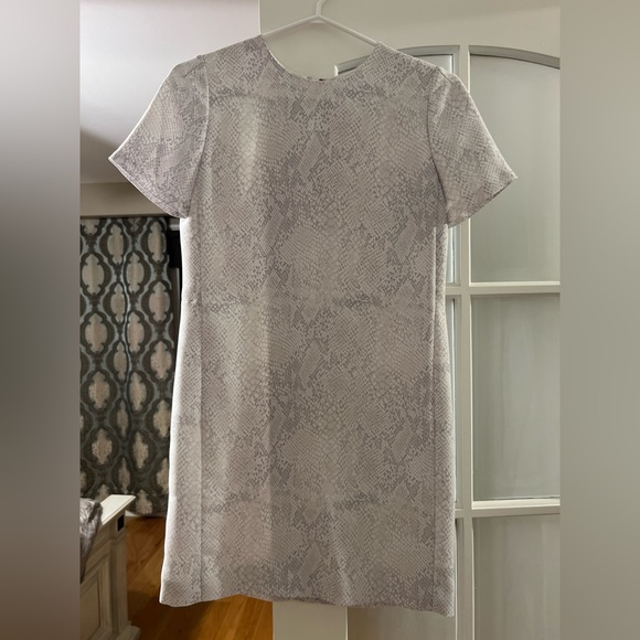 Aritzia tshirt dress - Picture 1 of 2